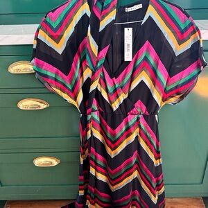 Alice and Olivia size 8 silk Colorful Chevron  Dress